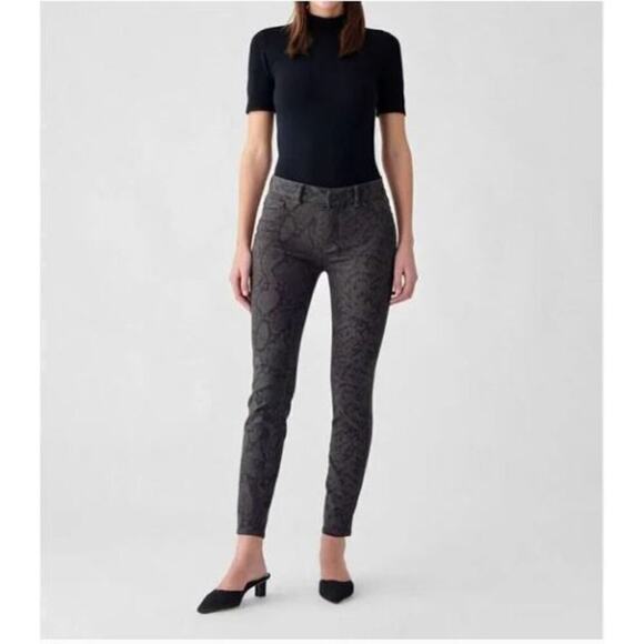 DL1961 Denim - NWT DL1961 Jeans / Black-Snakeskin Pattern / Size 31